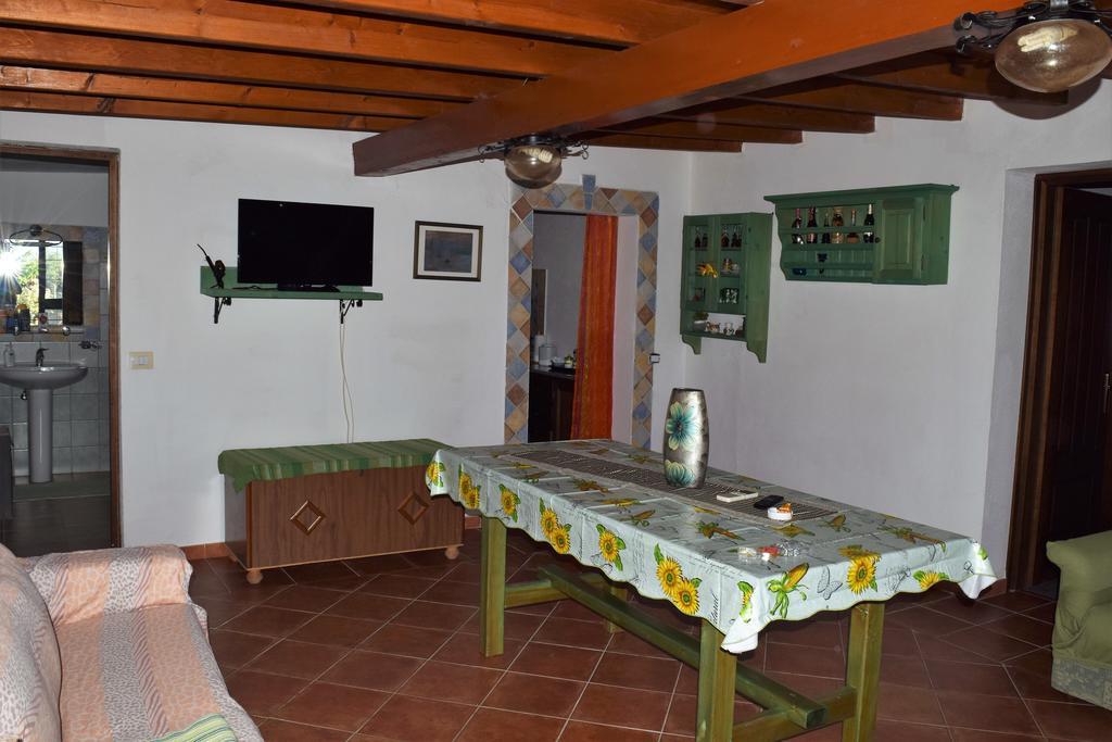 La Ginestra Guest House Orosei Exterior foto